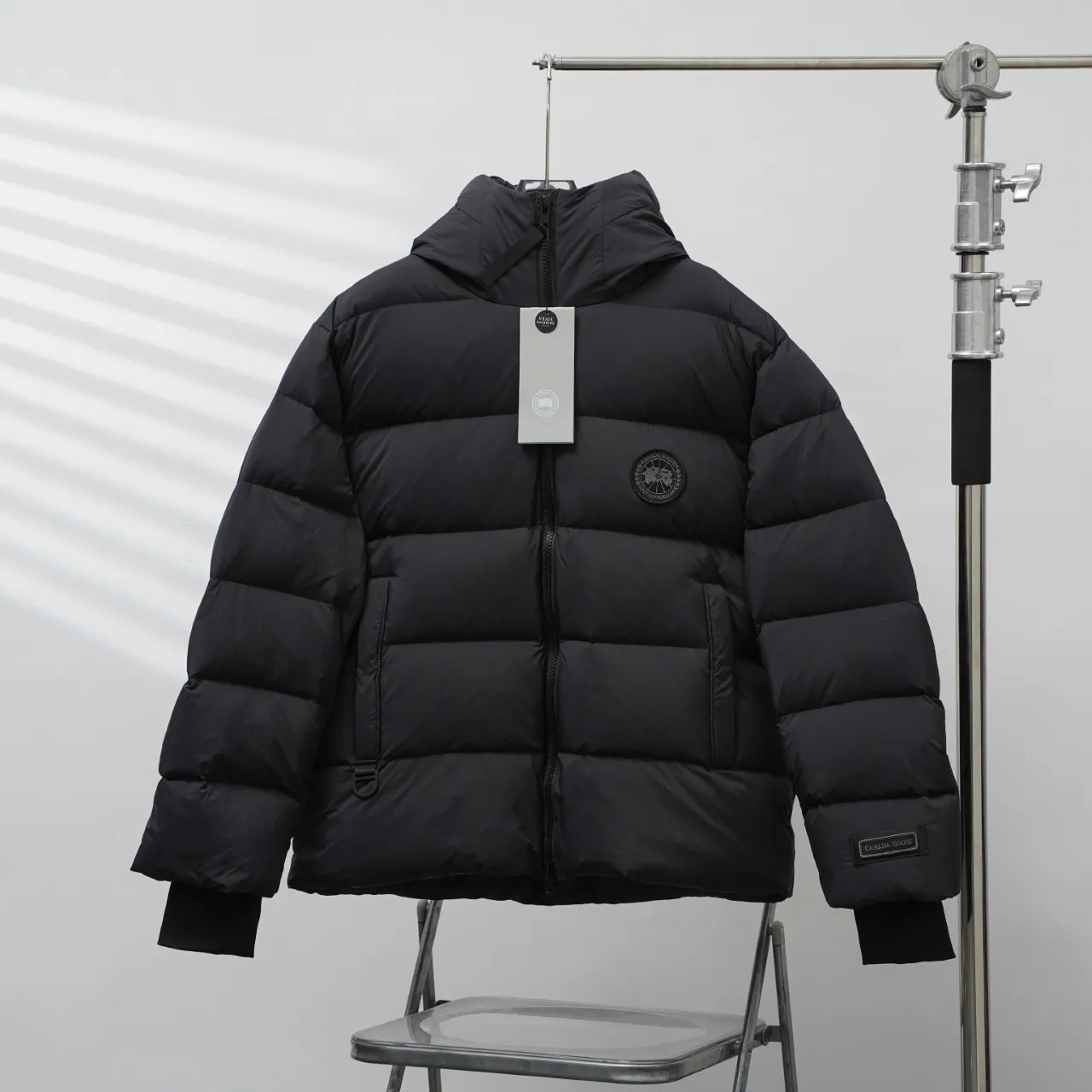 P820 ​​CANADA GOOSE丨Canada Goose Ouyang Nana second generation hooded down jacket Color: Black Size: XS-XXL